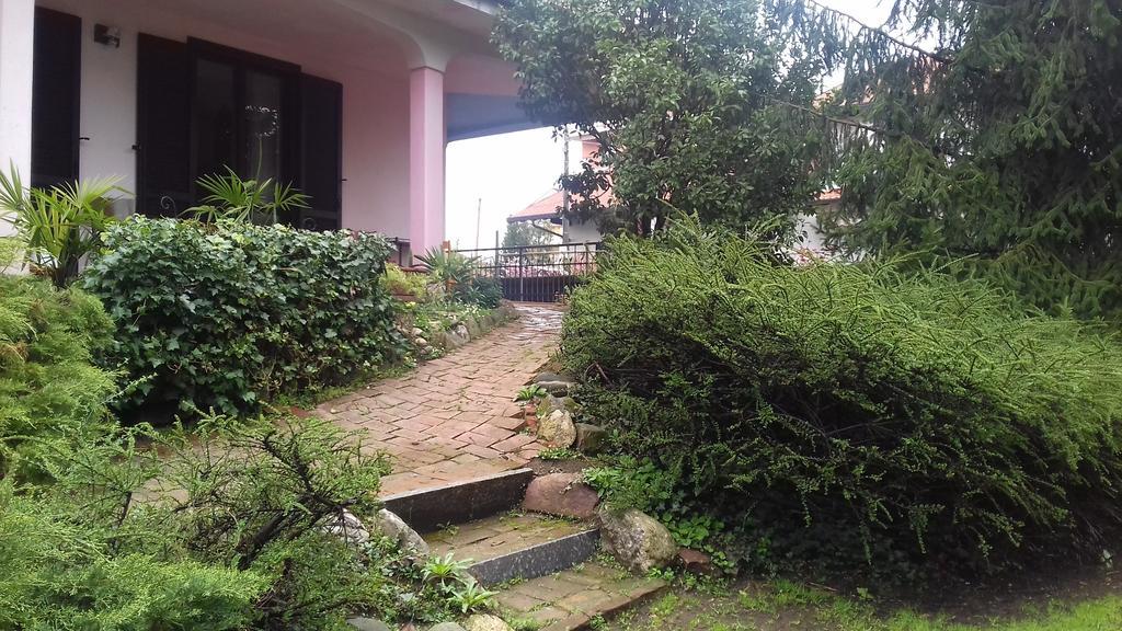 Bed and Breakfast Il Nido Del Pettirosso Борґоманеро Екстер'єр фото